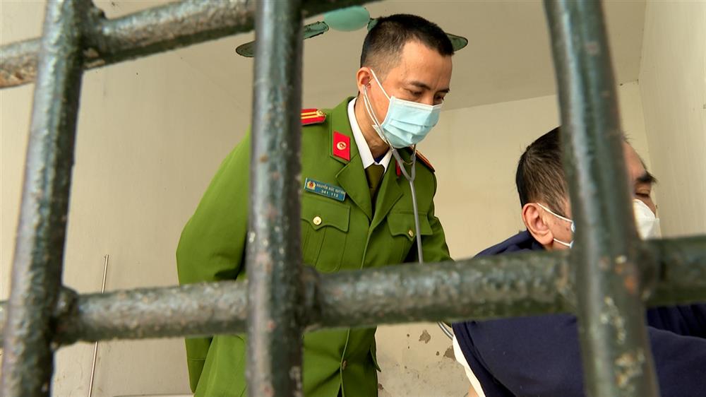 Các hoạt động thiện nguyện, khám chữa bệnh, cấp phát thuốc miễn phí cho gia đình chính sách, người có hoàn cảnh khó khăn.