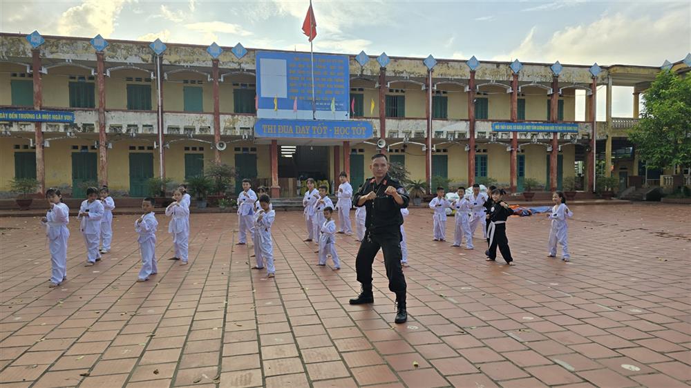 Lớp học duy trì đặn 3 buổi mỗi tuần.