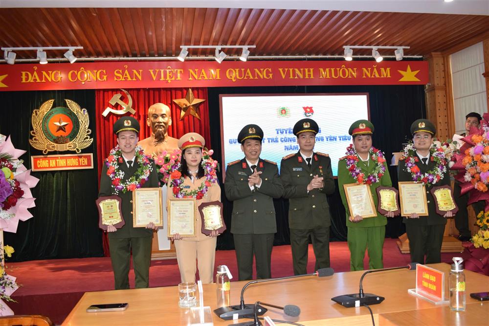 Thượng úy Nguyễn Hải Anh là một trong những điển hình được tuyên dương Gương mặt trẻ Công an Hưng Yên tiêu biểu năm 2024.