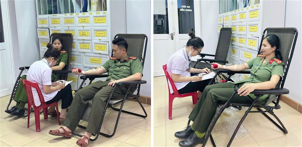 Các đồng chí nhanh chóng có mặt tại bệnh viện để tiến hành các bước hiến máu cứu bệnh nhân.