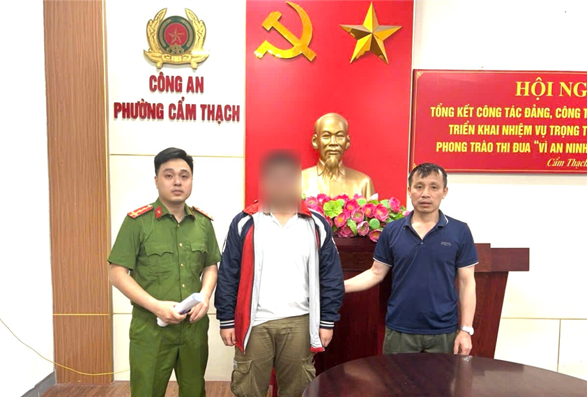 Công an phường hỗ trợ gia đình tìm thấy cháu học sinh và ngăn chặn vụ lừa đảo qua mạng xã hội