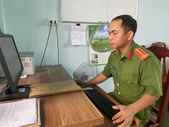 Trung úy Chamaléa Hữu – người cán bộ gần dân, sát dân