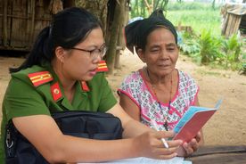 Những nữ Trưởng Công an xã đi dân nhớ, ở dân thương