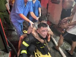 Cảnh sát phòng cháy chữa cháy Hà Nội giải cứu kịp thời 04 người thoát nạn trong đêm