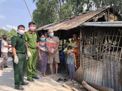 Đại úy Công an nhiệt huyết với các hoạt động thiện nguyện