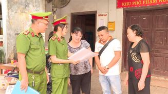 Nữ Trưởng Công an phường được nhân dân tin yêu