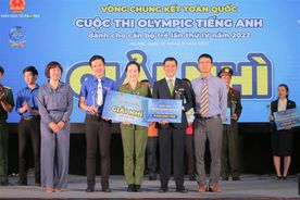Nữ Trung úy Công an giành giải nhì Olympic tiếng Anh cán bộ trẻ toàn quốc
