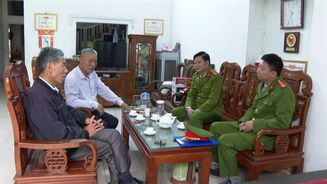 Trưởng Công an thị trấn trách nhiệm, tận tụy với công việc