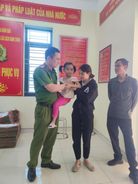 Hải Dương: Công an xã Đồng Lạc giúp cháu bé 05 tuổi đi lạc đoàn tụ với gia đình