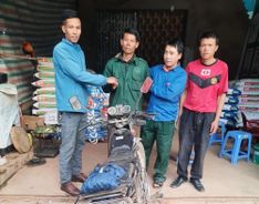 Một người đàn ông khiếm thính đi lạc được Công an xã đưa trở về với gia đình
