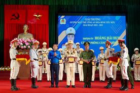 Người lính hình sự trẻ tuổi, luôn tận tâm với nghề