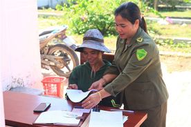 Những “bông hồng” tham gia đảm bảo an ninh, trật tự cơ sở