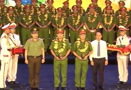 Trưởng Công an xã hết mình với công việc