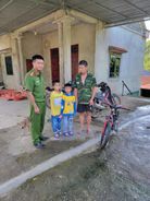 Kịp thời xác minh thông tin, đưa các cháu nhỏ đi lạc về với gia đình