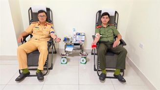 Sơn La: Nhiều cán bộ, chiến sĩ Công an kịp thời hiến máu cứu người do bệnh viện hết nhóm máu dự trữ