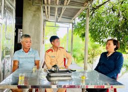 Thái Bình: Đội Cảnh sát giao thông đường thủy kịp thời cứu người dân gặp nạn trên tuyến sông Hồng