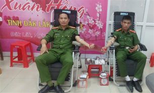 Đắk Nông: Công an xã kịp thời hiến máu cứu người