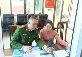 Lạng Sơn: Công an xã hỗ trợ công dân nhận lại gần 500 triệu đồng do chuyển khoản nhầm