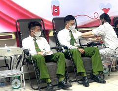 Cán bộ, chiến sĩ Công an tỉnh Thái Nguyên kịp thời hiến máu cứu người