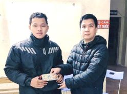 Bắc Kạn: Công an xã Yến Dương hỗ trợ khách du lịch tìm lại tài sản đánh rơi