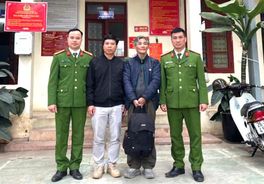 Sơn La: Công an phường Quyết Tâm giúp đỡ người đàn ông đi lạc về với gia đình an toàn