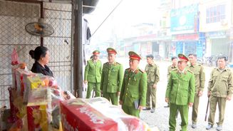 Trưởng Công an xã gần dân, bám cơ sở