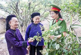 Tấm gương sáng trong học tập và làm theo tư tưởng, đạo đức, phong cách Hồ Chí Minh
