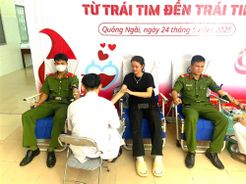 Công an Quảng Ngãi kịp thời hiến máu cấp cứu người bệnh qua cơn nguy kịch