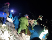 Công an xã giúp đỡ khách du lịch nước ngoài gặp nạn tại đèo Khau Cốc Chà