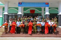 Quang Nam Provincial Police Department builds office building for Lao police unit