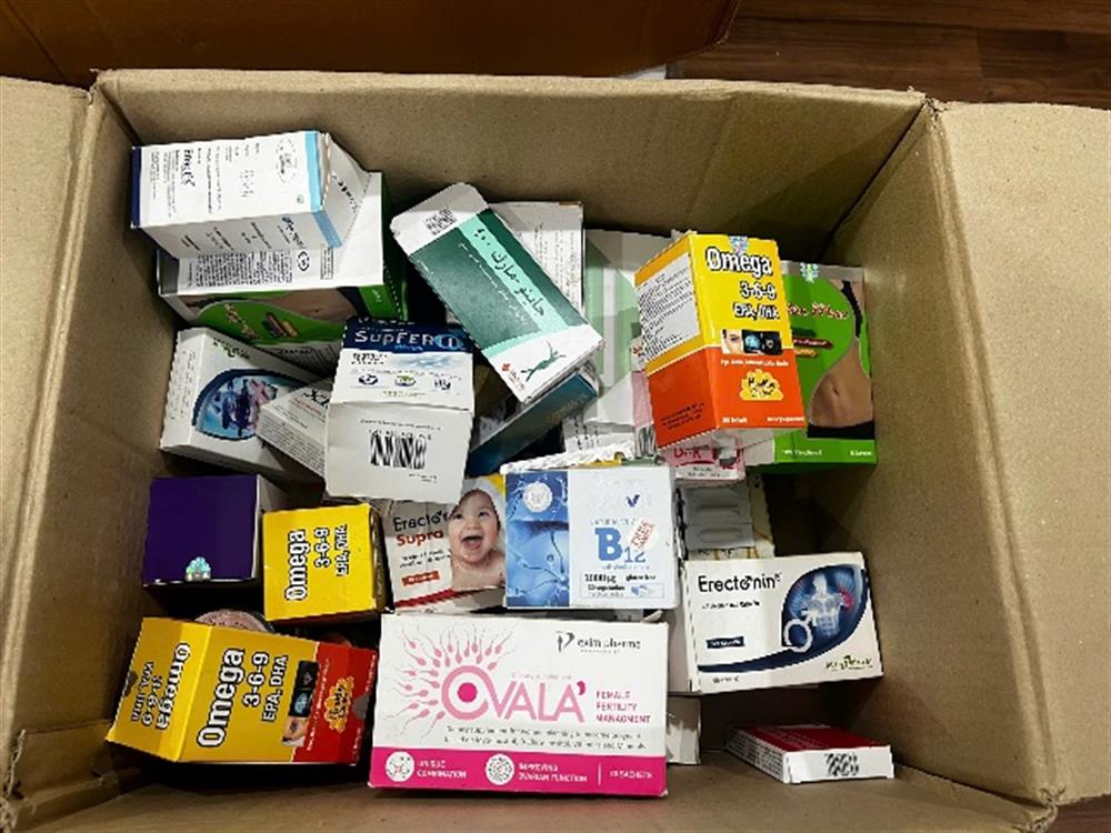 Nhiều loại thực phẩm chức năng giả bị cơ quan Công an thu giữ.