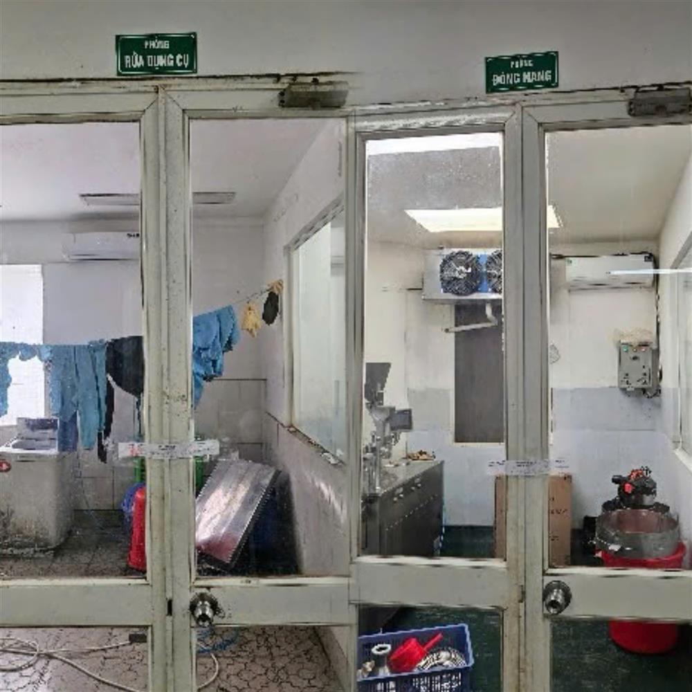 Nhà máy sản xuất của các đối tượng.