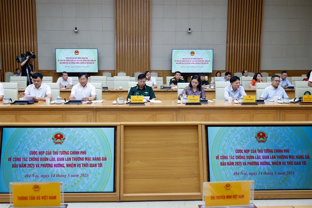 Lãnh đạo các bộ, ngành, cơ quan Trung ương; thành viên Ban Chỉ đạo 389 Quốc gia tham dự buổi làm việc.