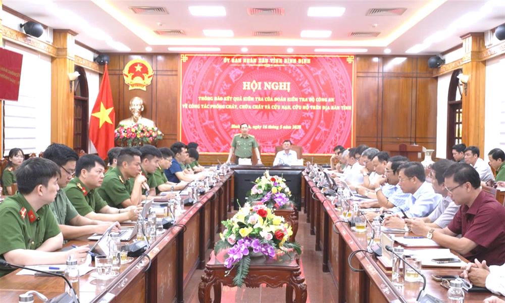 Toàn cảnh Hội nghị.