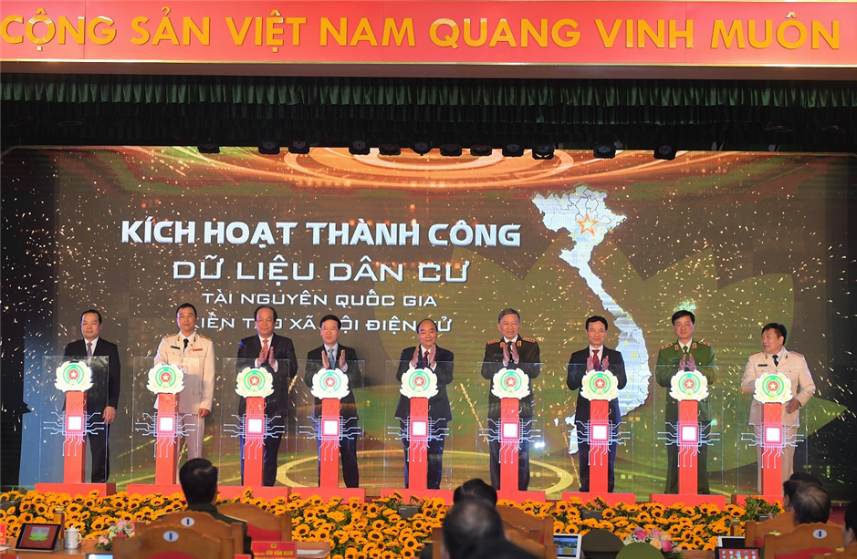 Lực lượng Công an nhân dân tích cực triển khai dự án dữ liệu dân cư và dự án căn cước công dân