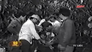 Chiếc máy ảnh của đơn vị trinh sát