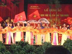 Tổ chức công bố Quyết định đặc xá của Chủ tịch nước năm 2011