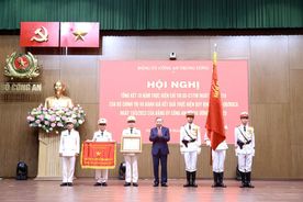 Gắn kết chặt chẽ việc học tập, làm theo Bác với xây dựng lực lượng CAND thật sự trong sạch, vững mạnh, chính quy, tinh nhuệ, hiện đại