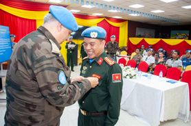 Ba cán bộ Công an Việt Nam nhận Huy chương Gìn giữ hòa bình Liên Hợp Quốc